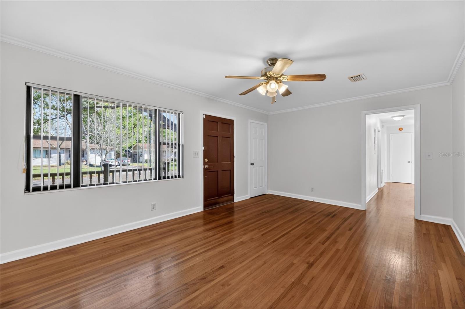 Image 14 of 48 For 6220 Graves Street