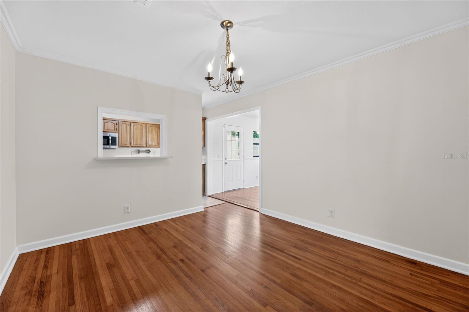 Image 19 of 48 For 6220 Graves Street