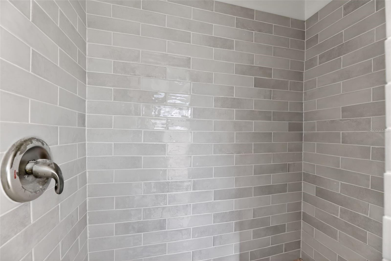 Image 25 of 48 For 6220 Graves Street