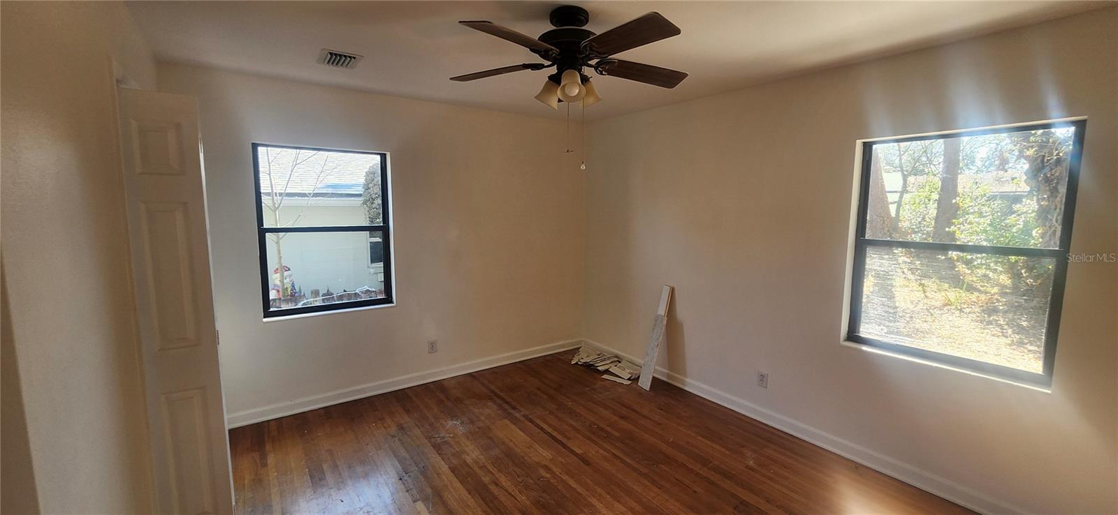 Image 31 of 48 For 6220 Graves Street