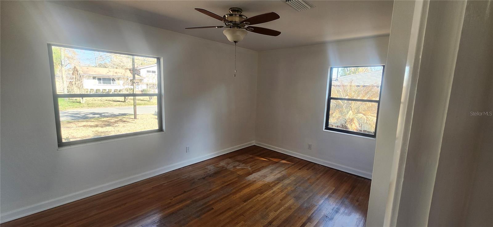 Image 32 of 48 For 6220 Graves Street