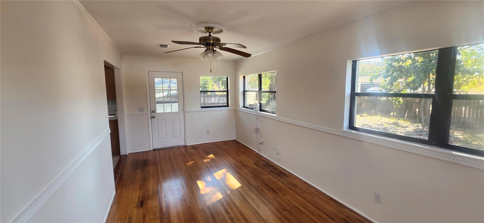 Image 41 of 48 For 6220 Graves Street