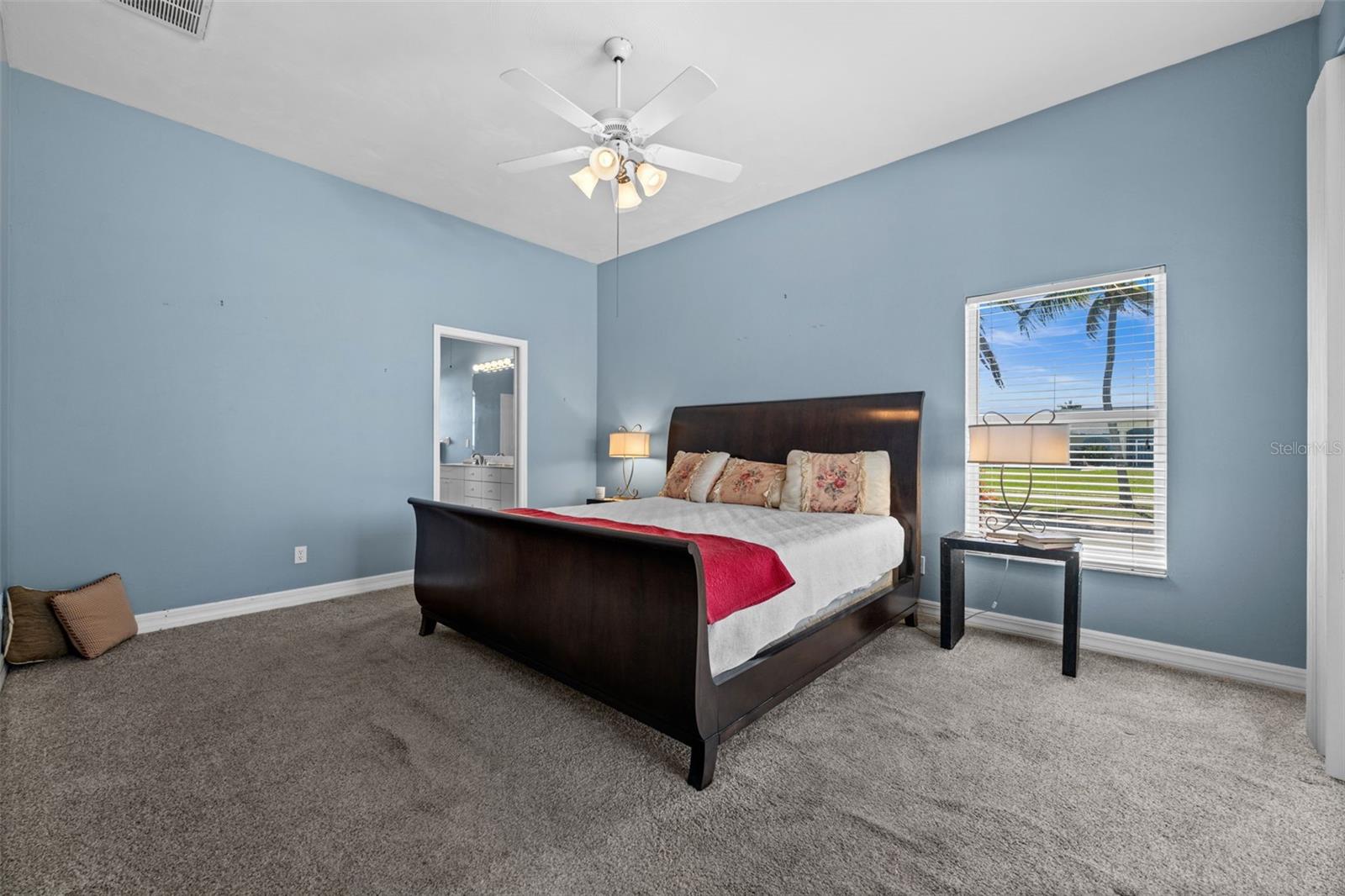 Image 22 of 48 For 410 20th Court