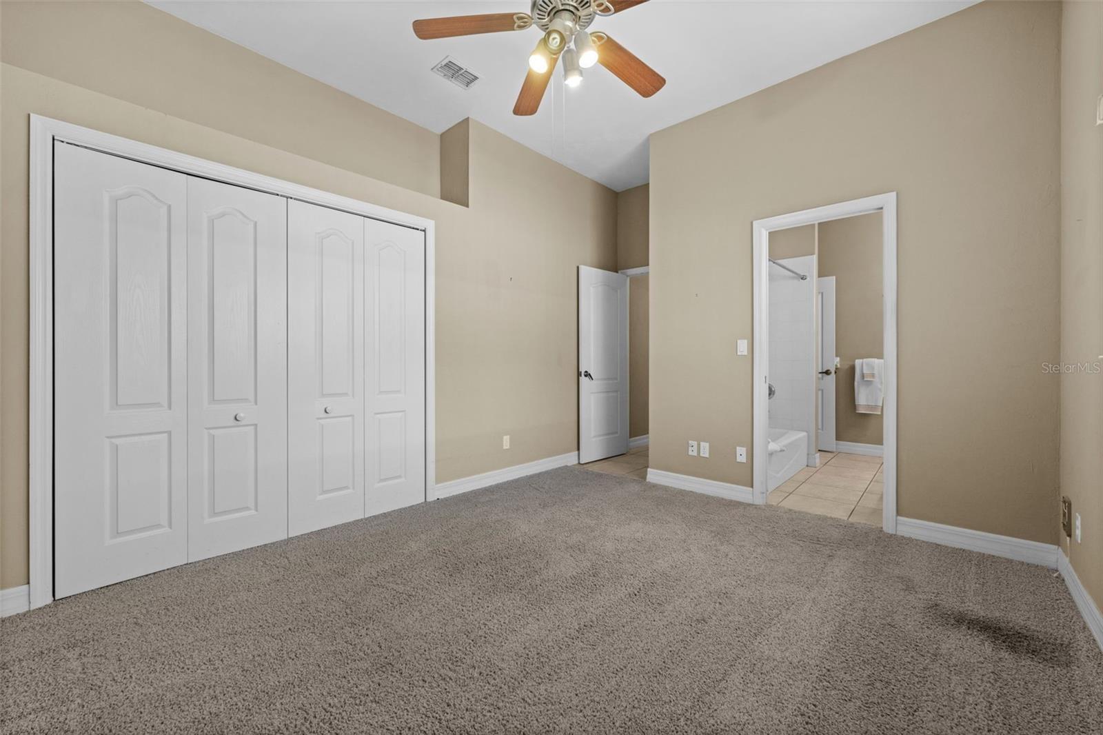 Image 30 of 48 For 410 20th Court