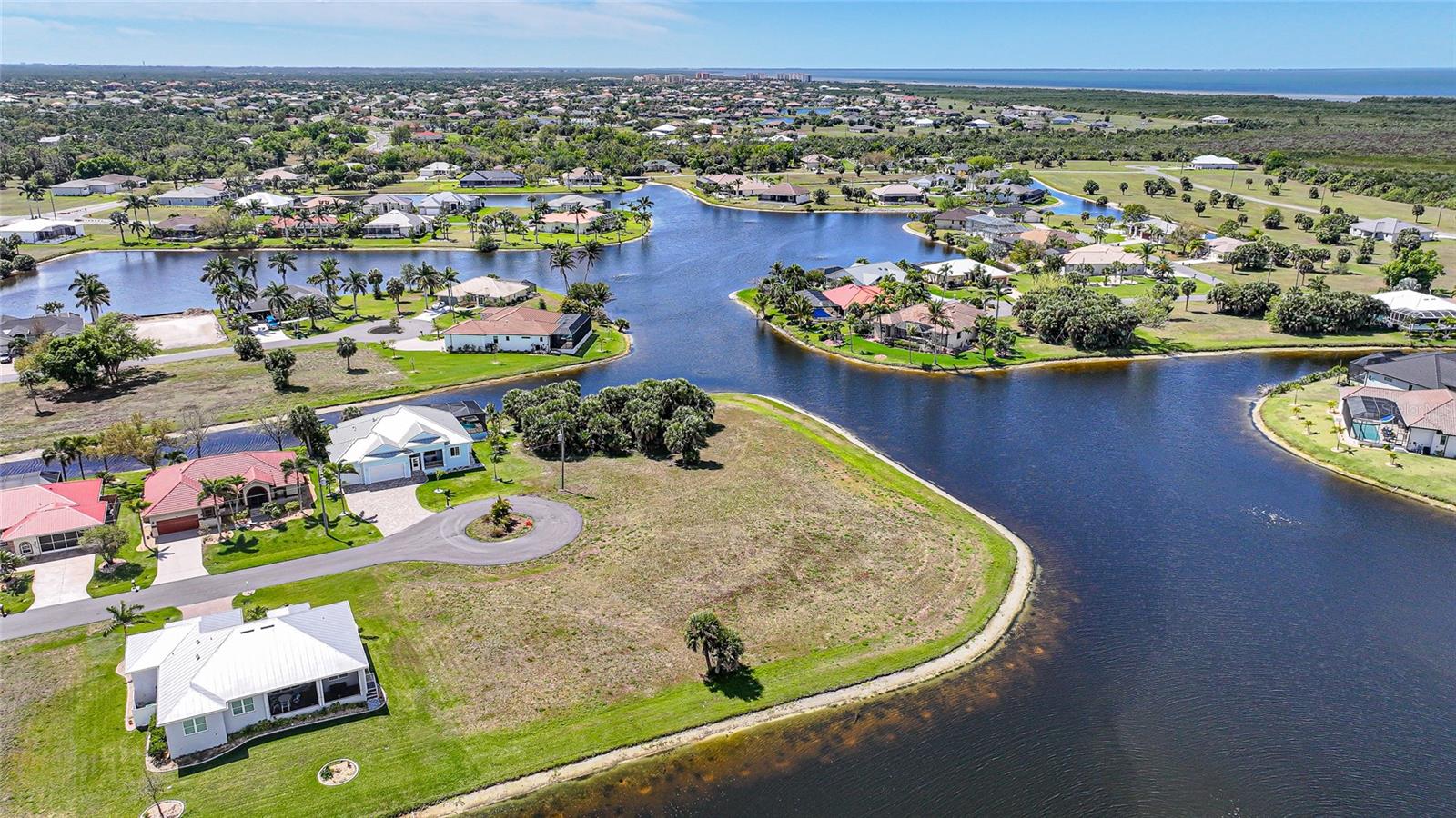 Image 18 of 29 For 16395 Nogales Court