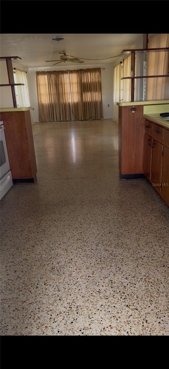 Image 5 of 12 For 90 Broadway  