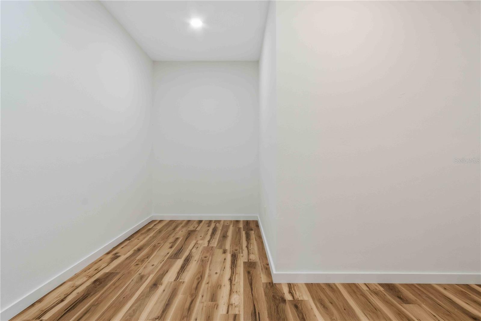 Image 50 of 80 For 25407 Rupert