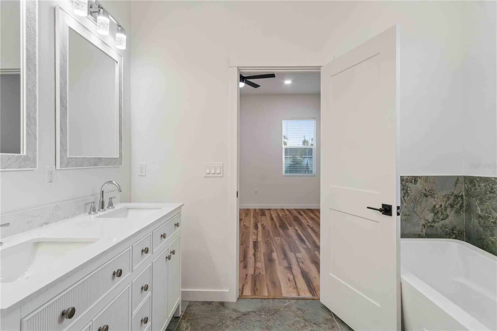 Image 52 of 80 For 25407 Rupert