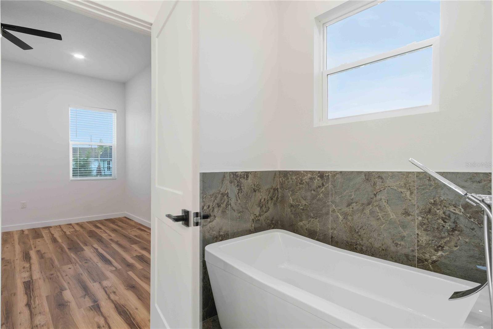 Image 53 of 80 For 25407 Rupert