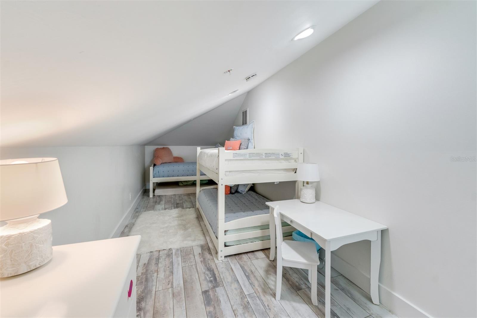 Image 30 of 43 For 328 Useppa  