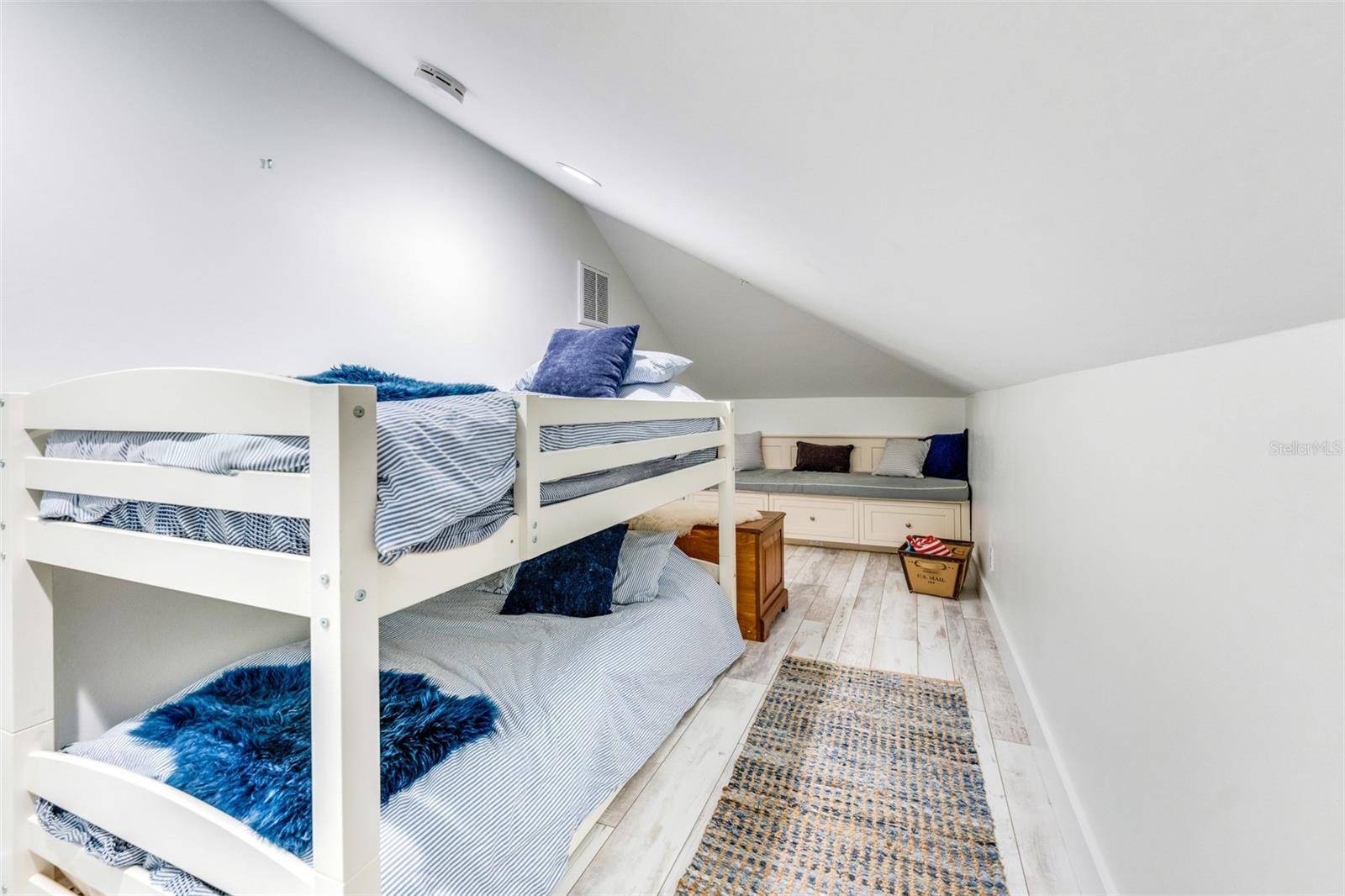 Image 31 of 43 For 328 Useppa  