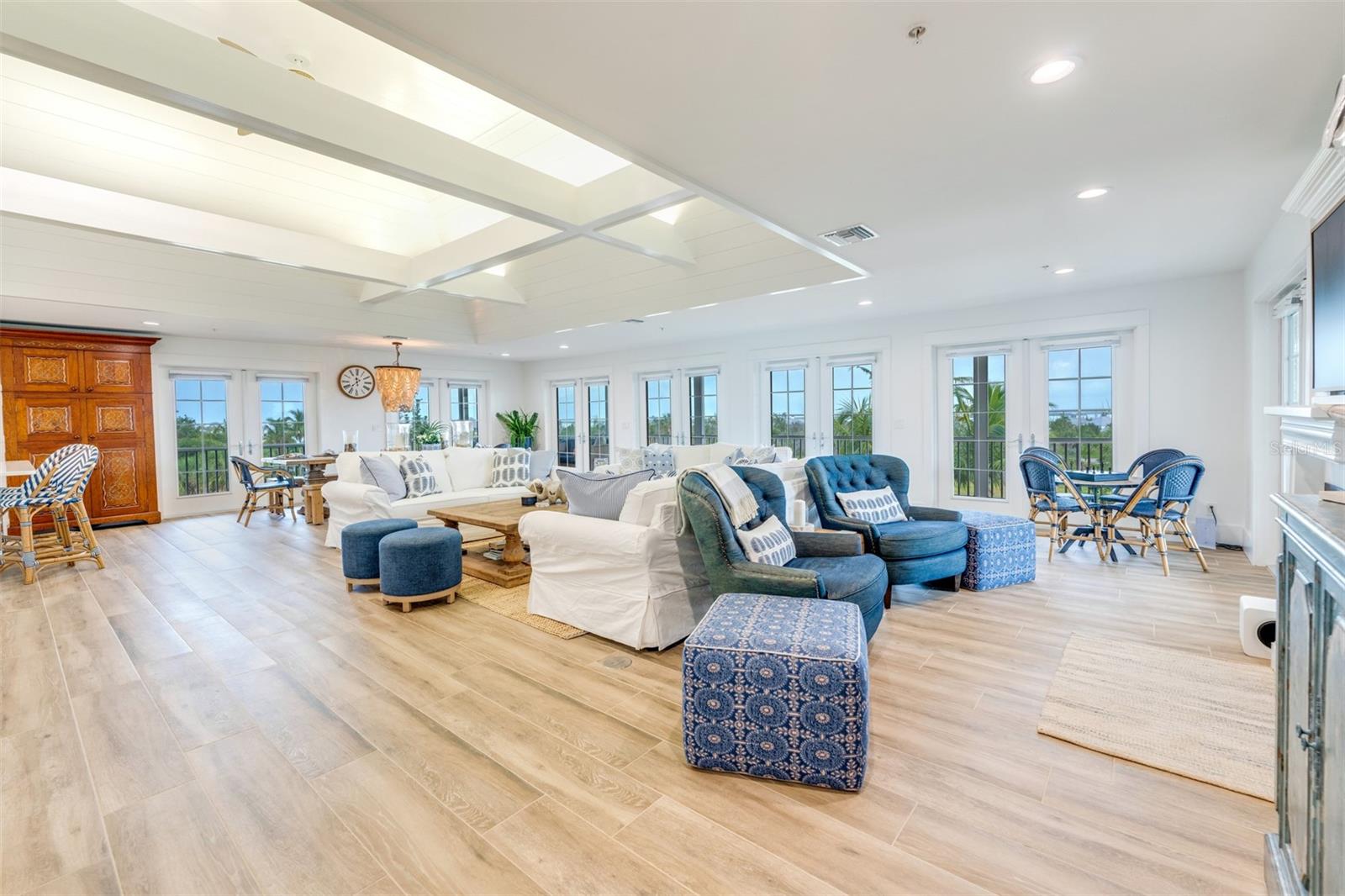 Image 6 of 43 For 328 Useppa  