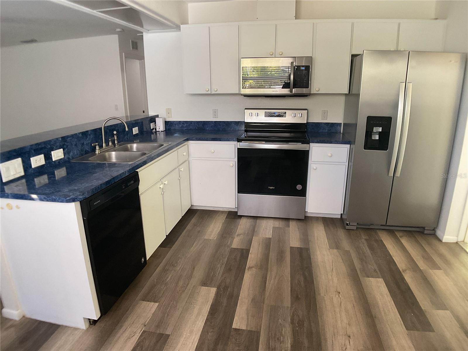 Image 13 of 68 For 1061+1065 Nomad Road