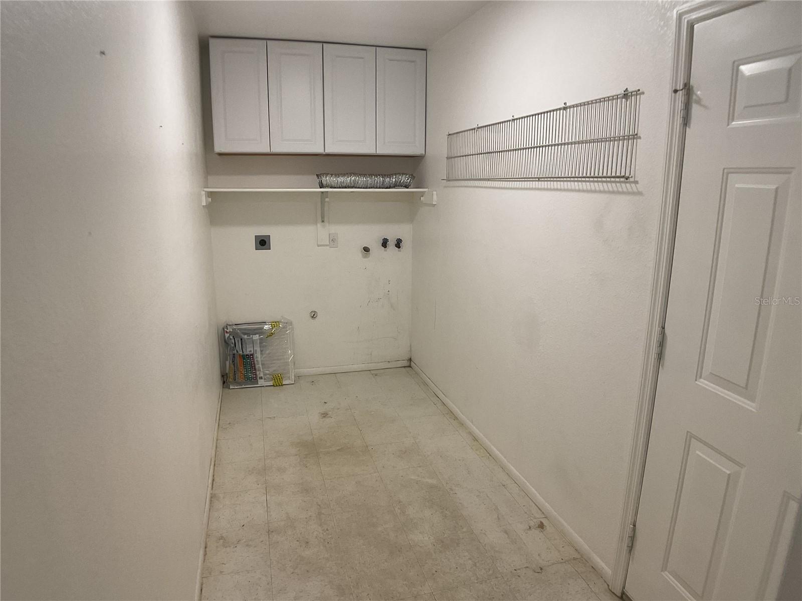 Image 29 of 68 For 1061+1065 Nomad Road