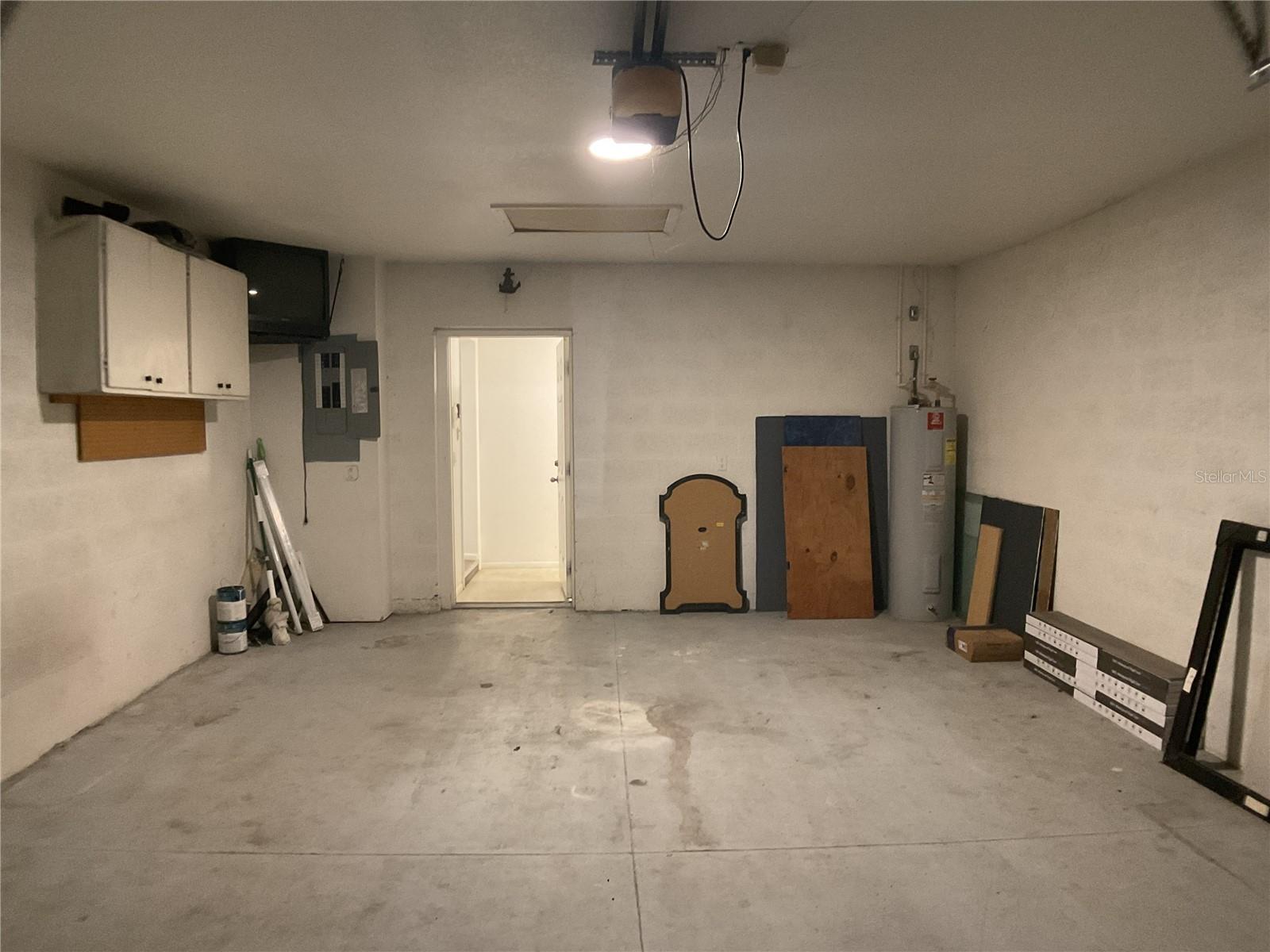 Image 31 of 68 For 1061+1065 Nomad Road