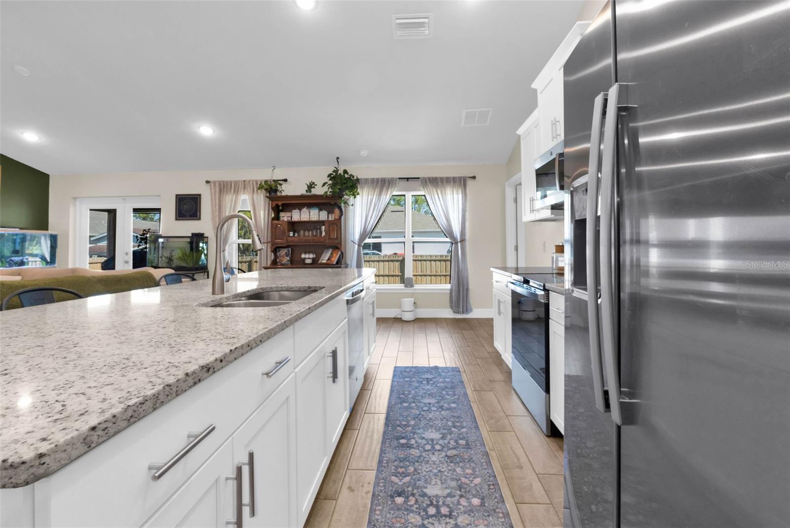 Image 17 of 51 For 23362 Ferndale Avenue