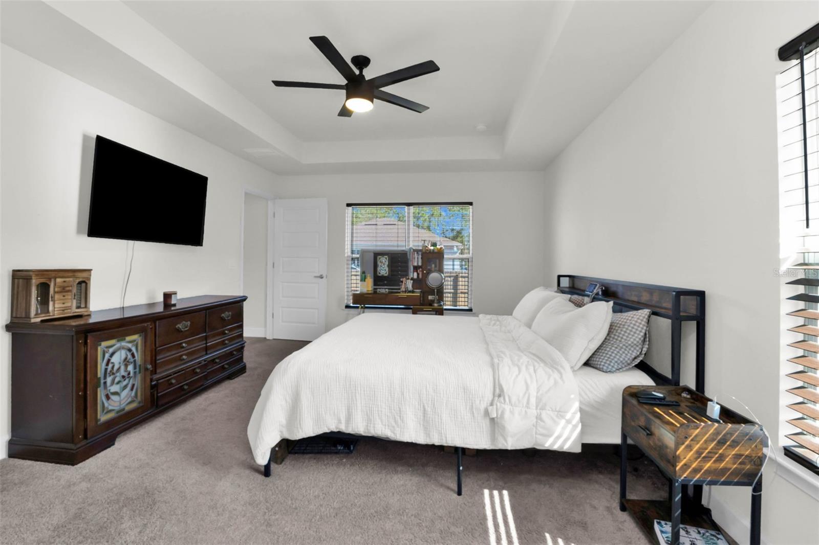 Image 26 of 51 For 23362 Ferndale Avenue