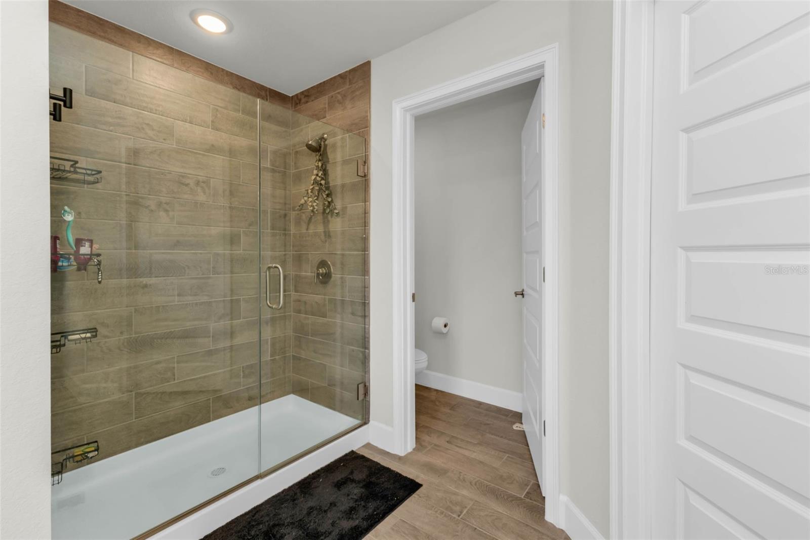 Image 29 of 51 For 23362 Ferndale Avenue