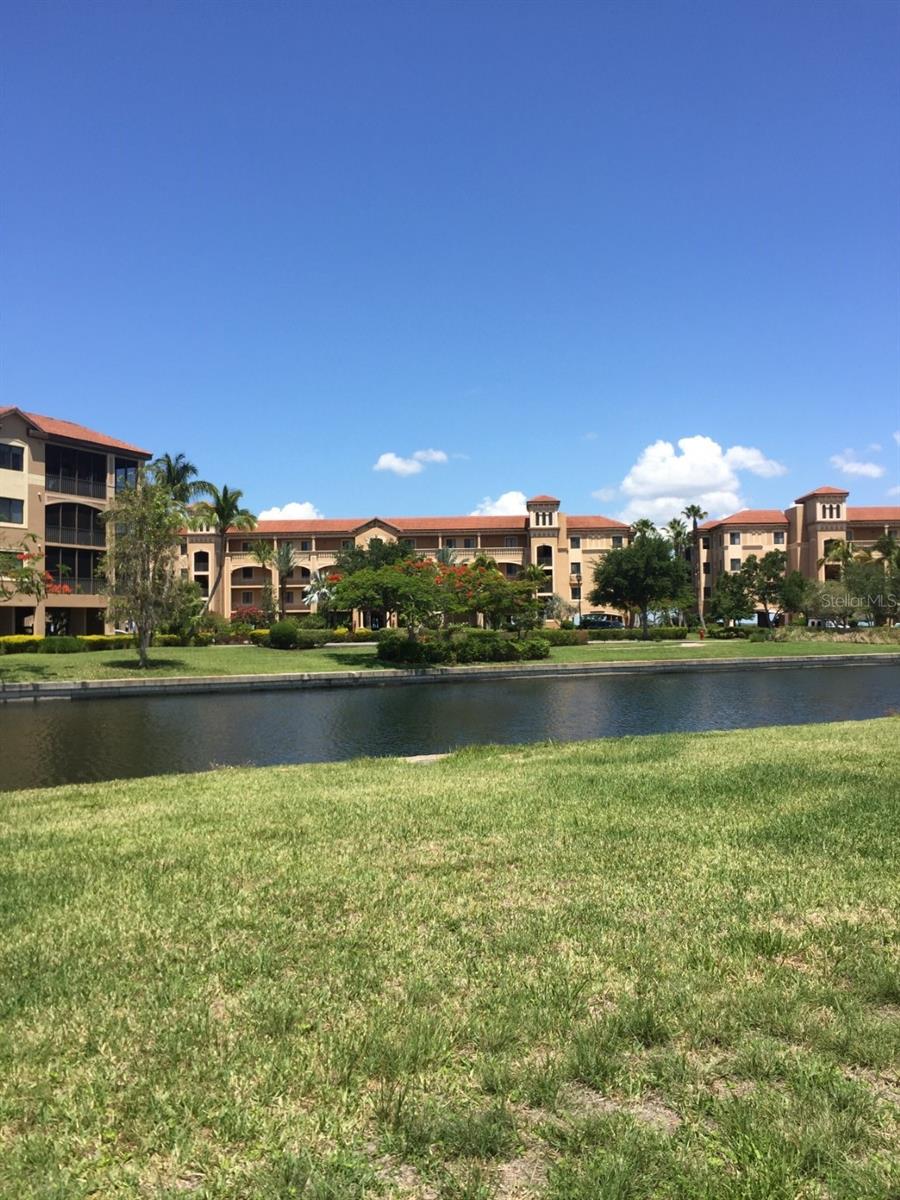 Image 5 of 10 For 85 Colony Point Drive