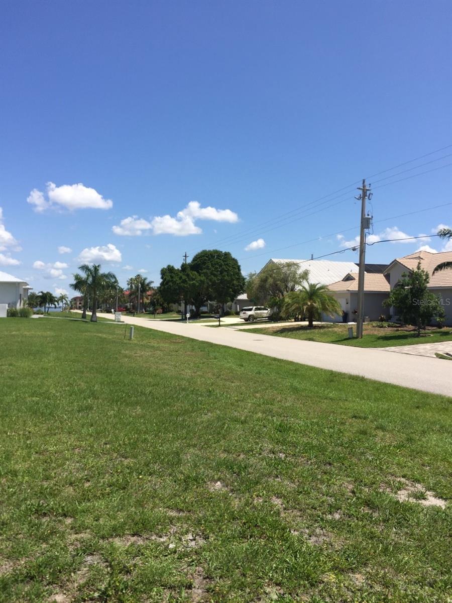 Image 9 of 10 For 85 Colony Point Drive