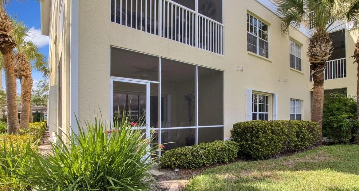 Image 3 of 20 For 19335 Water Oak Drive 108