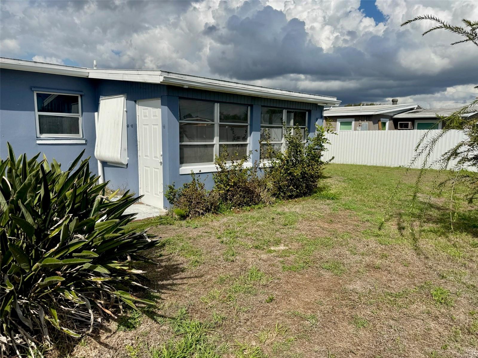 Image 12 of 13 For 21435 Glendale Ave