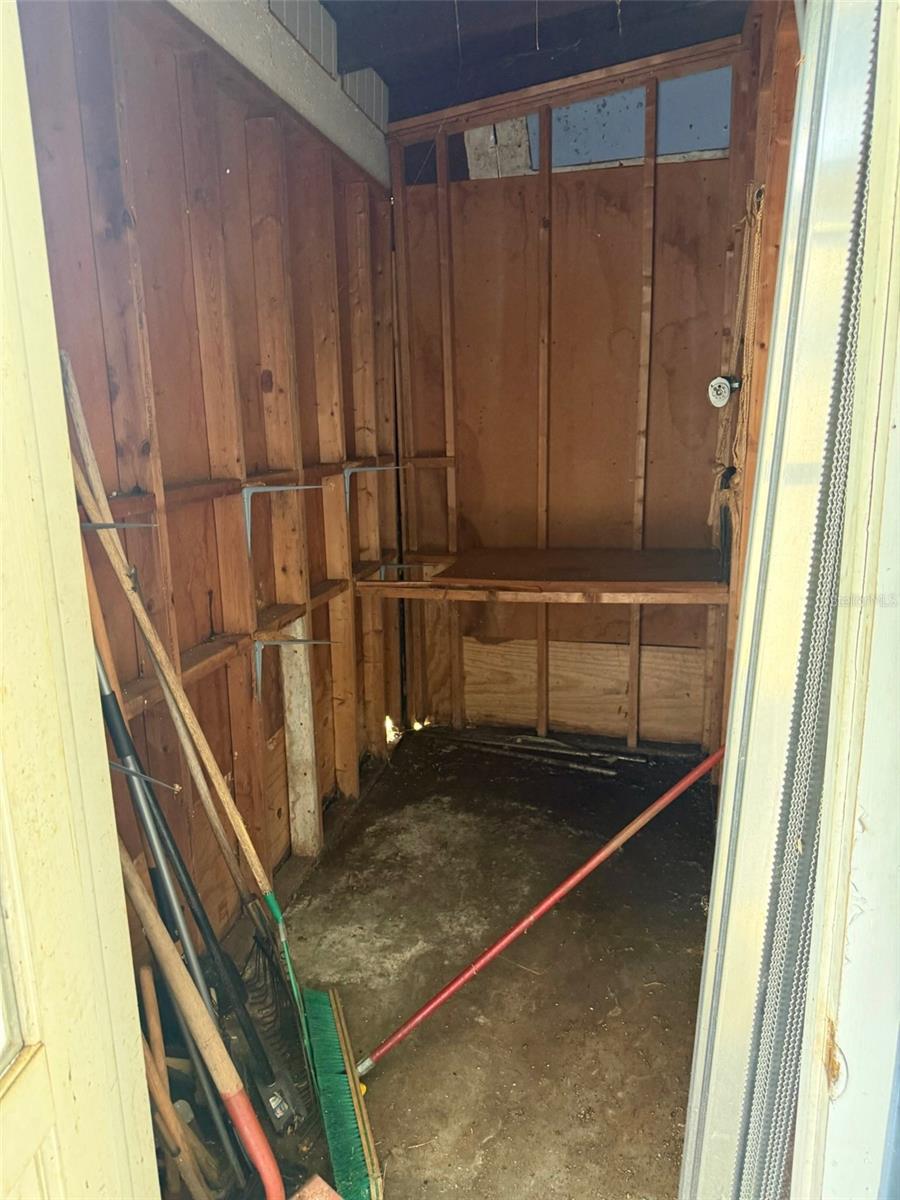 Image 13 of 13 For 21435 Glendale Ave