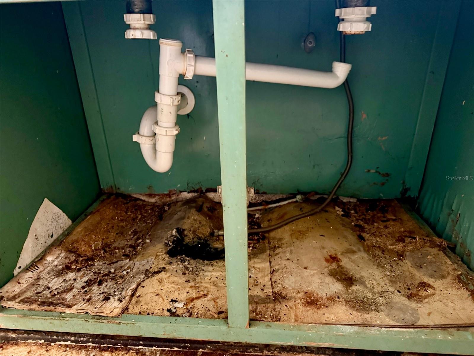 Image 4 of 13 For 21435 Glendale Ave