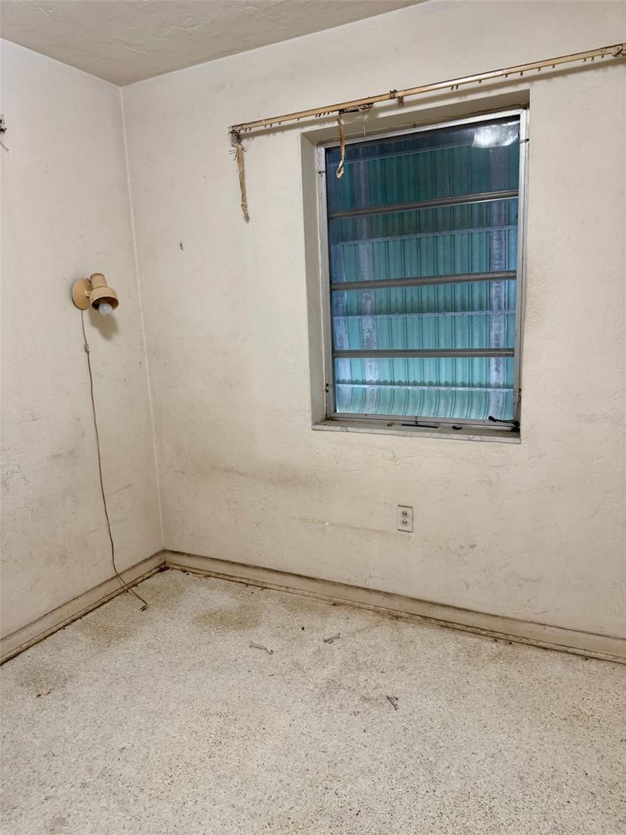 Image 6 of 13 For 21435 Glendale Ave