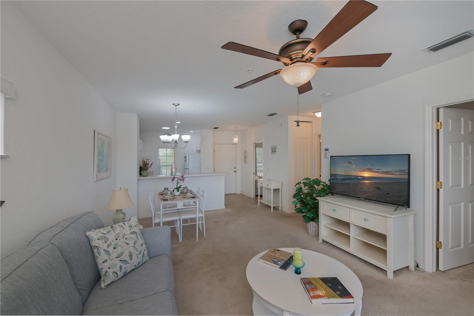 Image 11 of 70 For 19325 Water Oak Drive 204