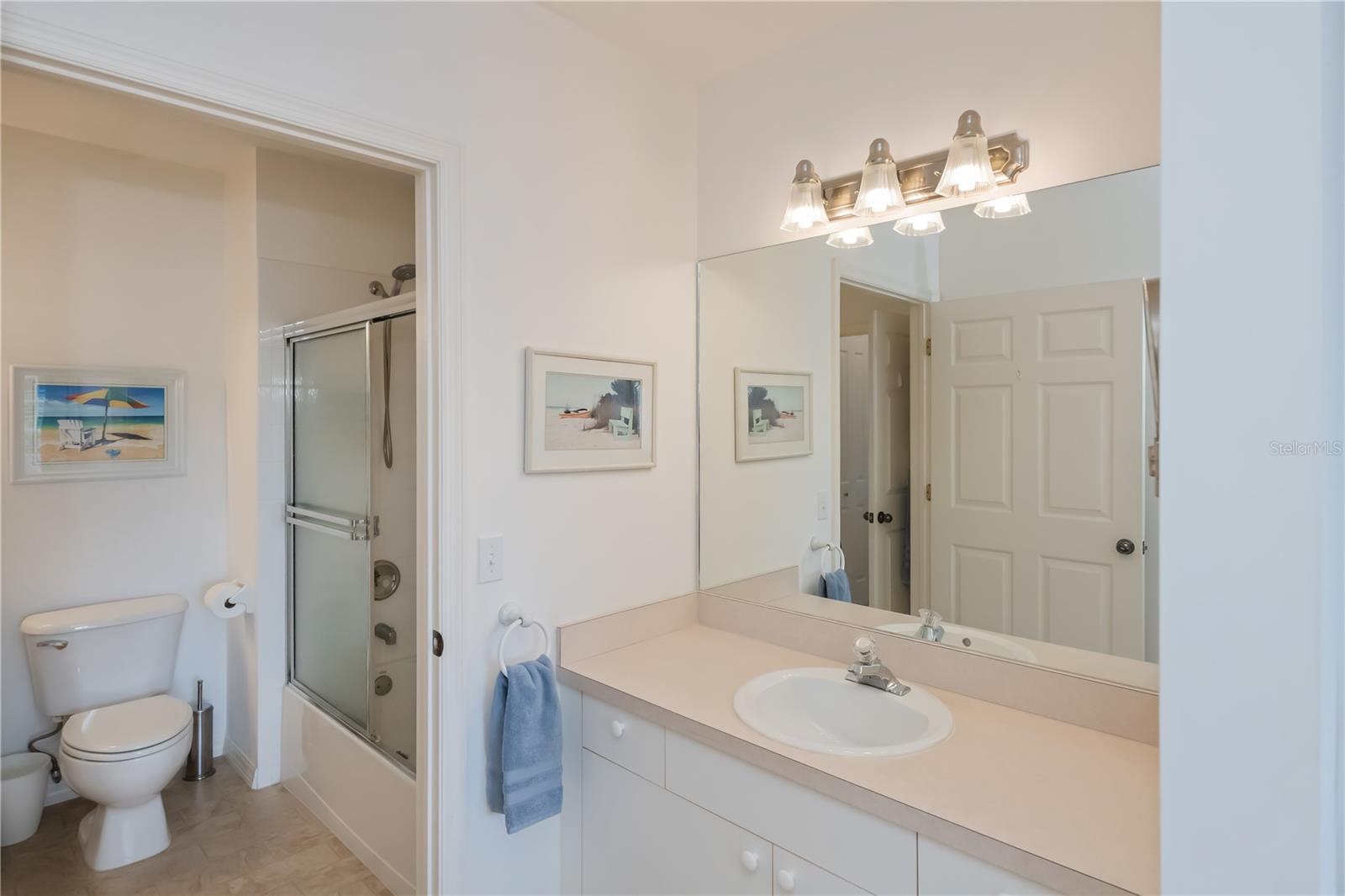 Image 31 of 70 For 19325 Water Oak Drive 204