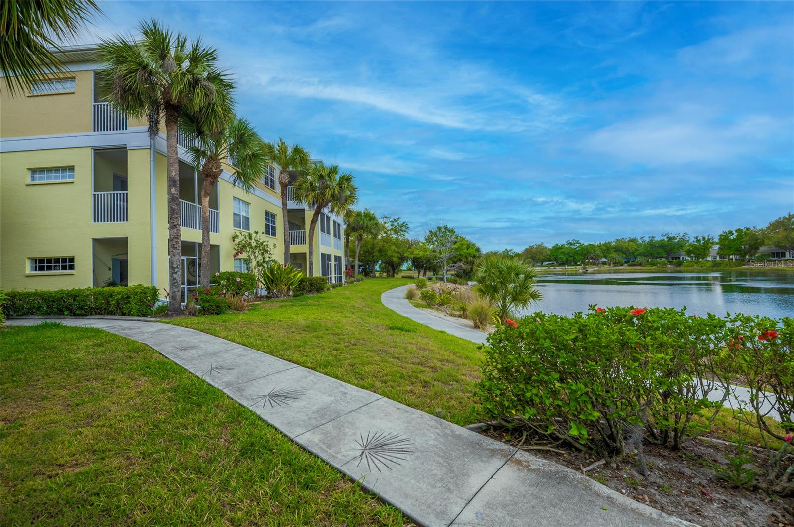 Image 40 of 70 For 19325 Water Oak Drive 204