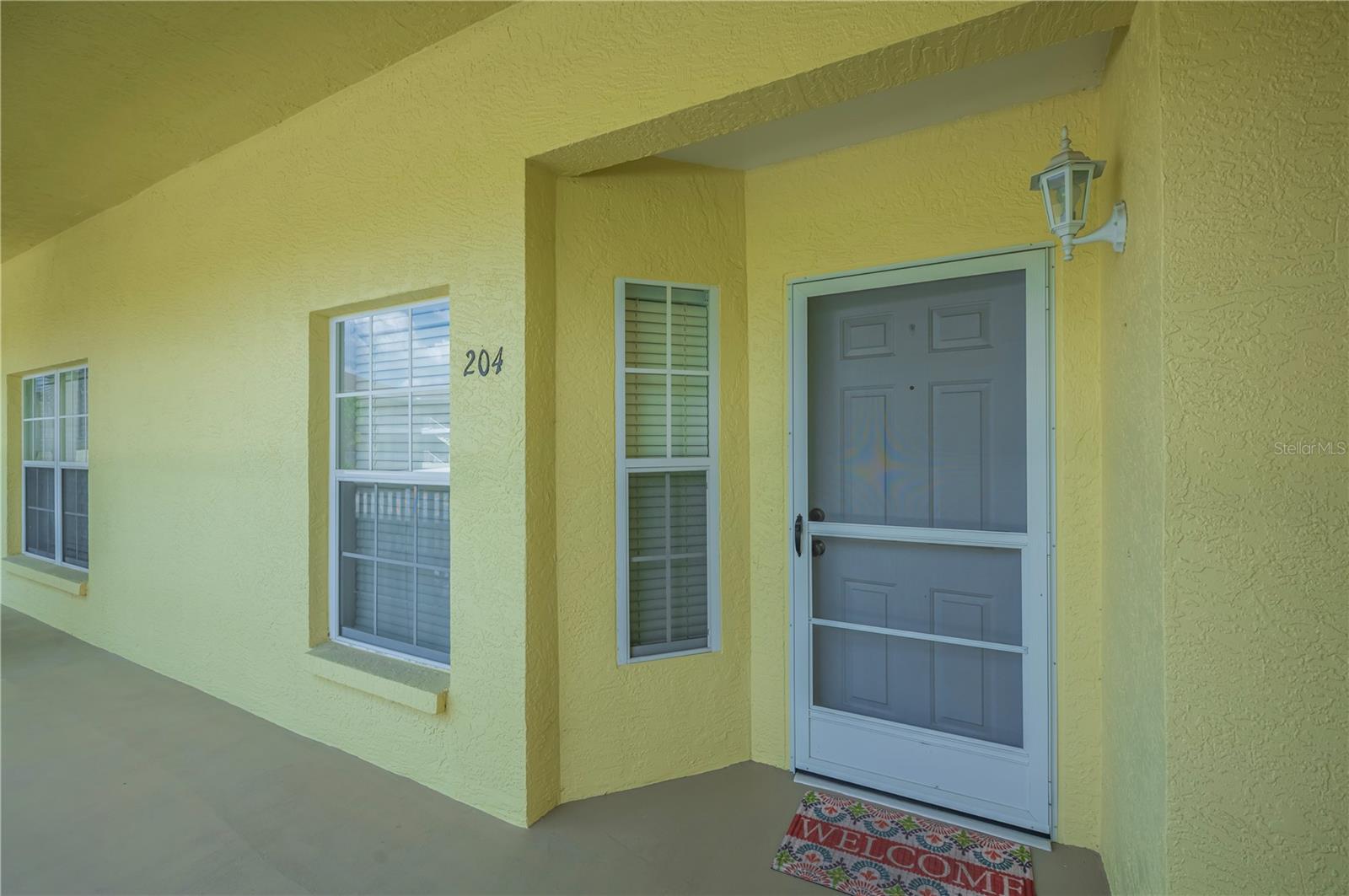 Image 7 of 70 For 19325 Water Oak Drive 204