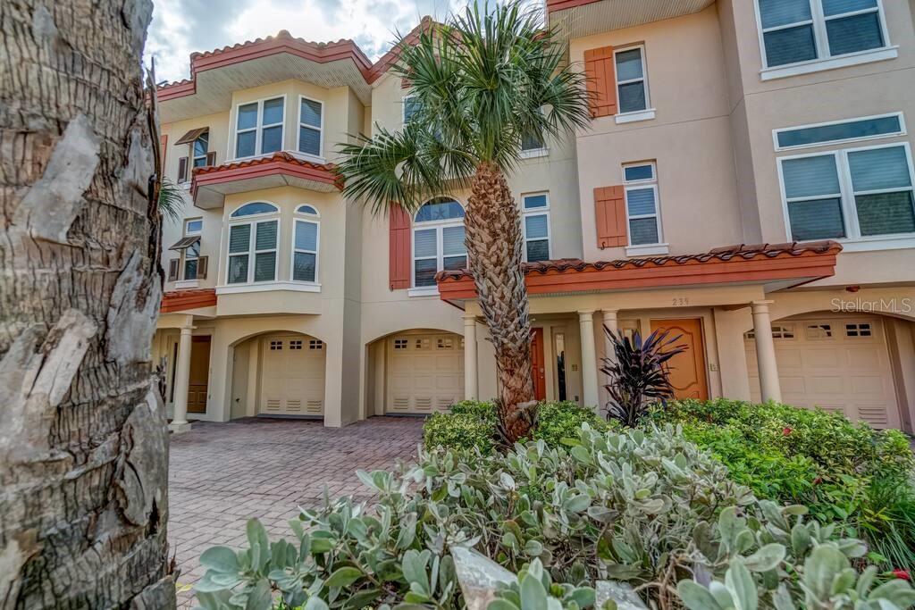 Image 2 of 48 For 241 17th Street N