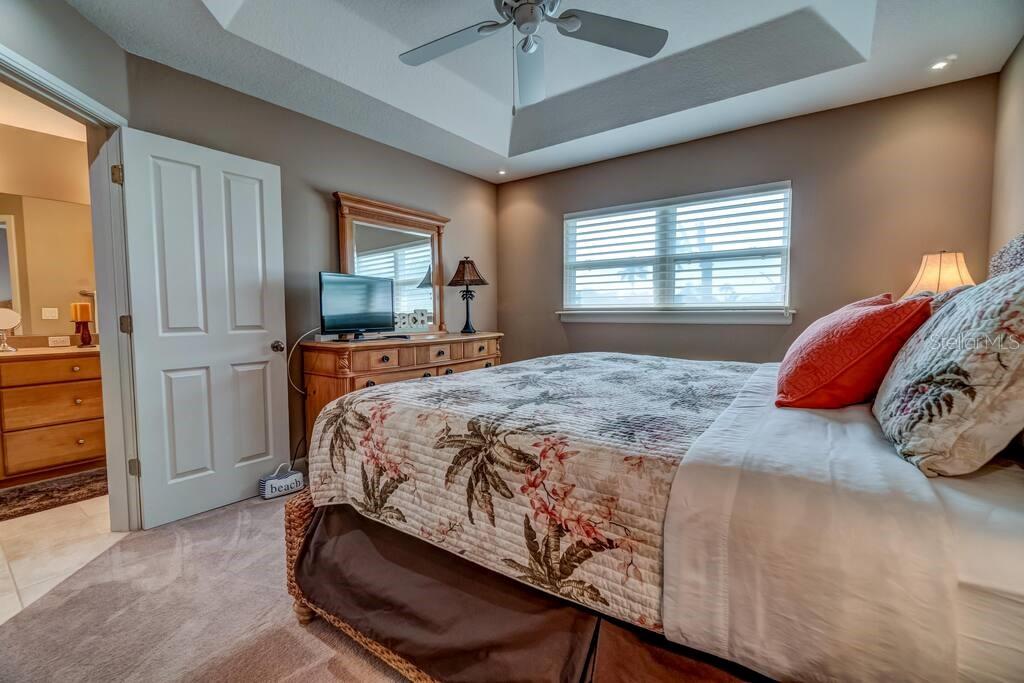 Image 21 of 48 For 241 17th Street N