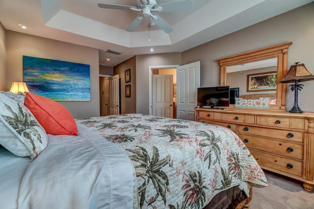 Image 25 of 48 For 241 17th Street N