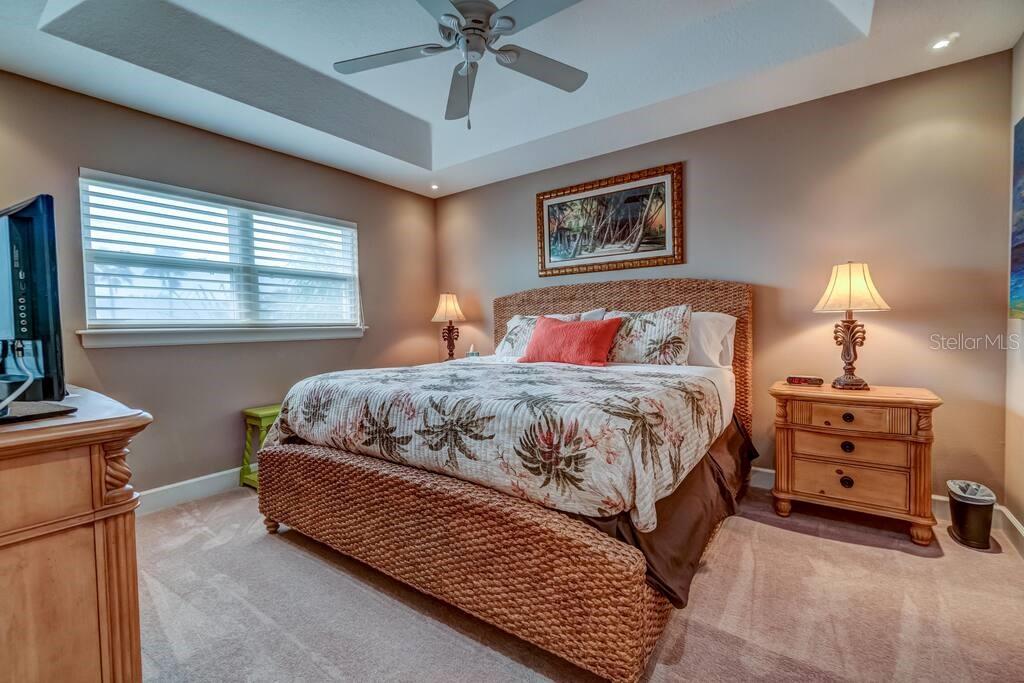 Image 26 of 48 For 241 17th Street N