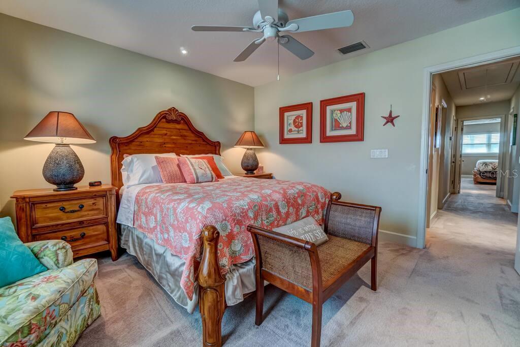 Image 33 of 48 For 241 17th Street N