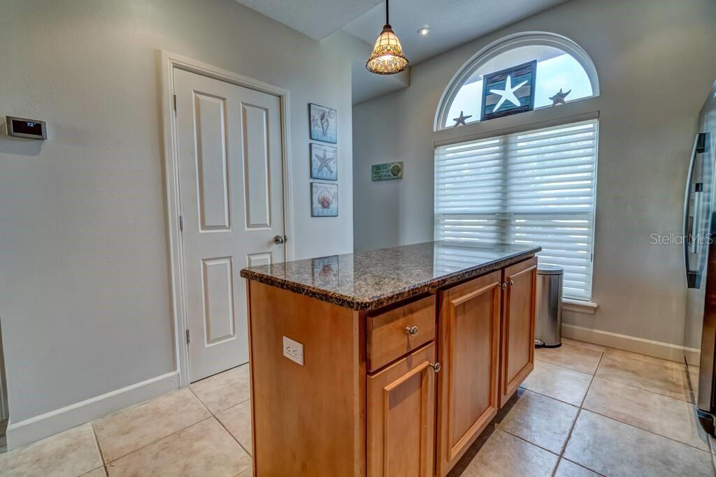 Image 4 of 48 For 241 17th Street N