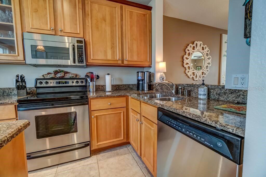 Image 5 of 48 For 241 17th Street N