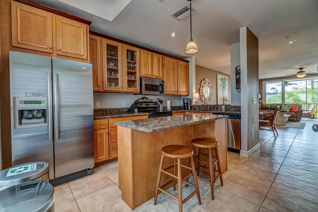 Image 9 of 48 For 241 17th Street N