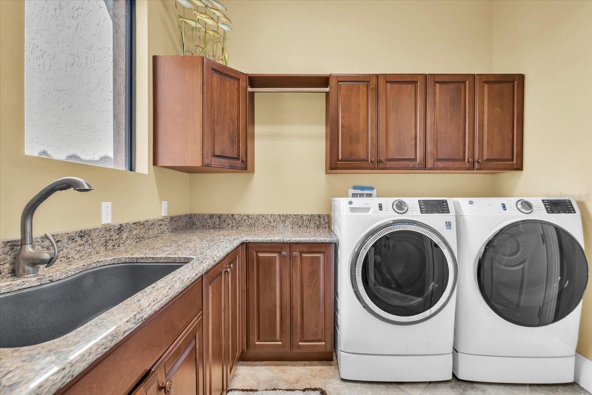 Image 26 of 45 For 28959 Smugglers Lane