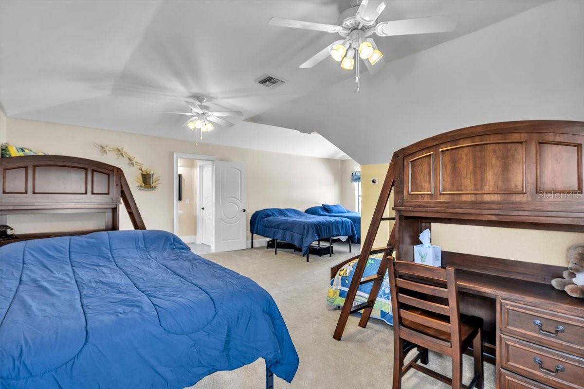 Image 29 of 45 For 28959 Smugglers Lane