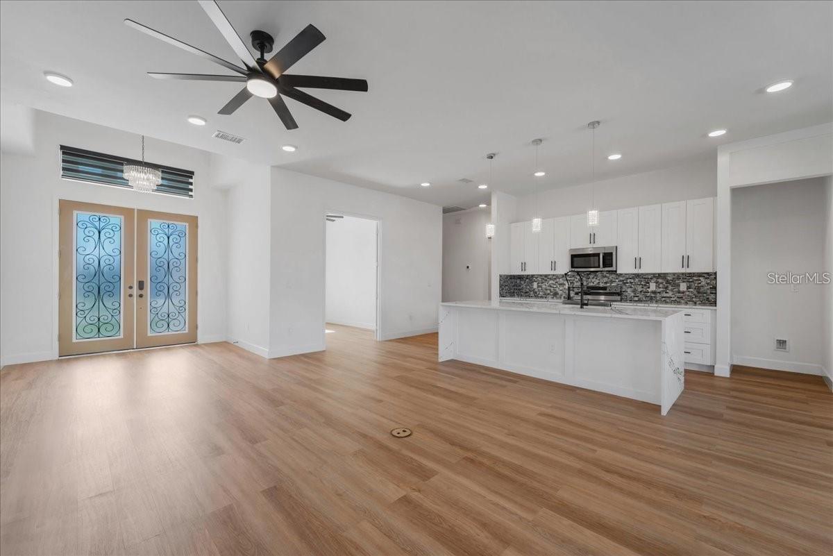 Image 11 of 70 For 15365 Taurus Circle