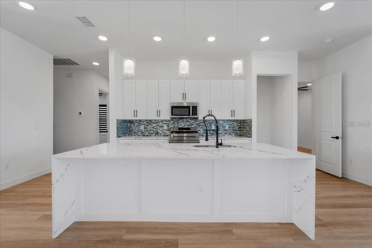 Image 12 of 70 For 15365 Taurus Circle