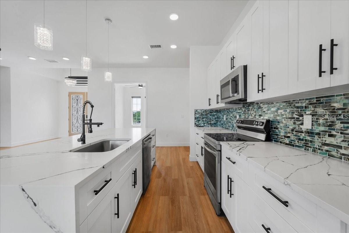 Image 14 of 70 For 15365 Taurus Circle