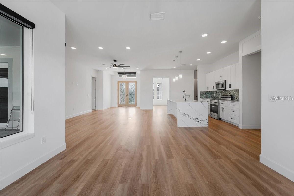 Image 22 of 70 For 15365 Taurus Circle