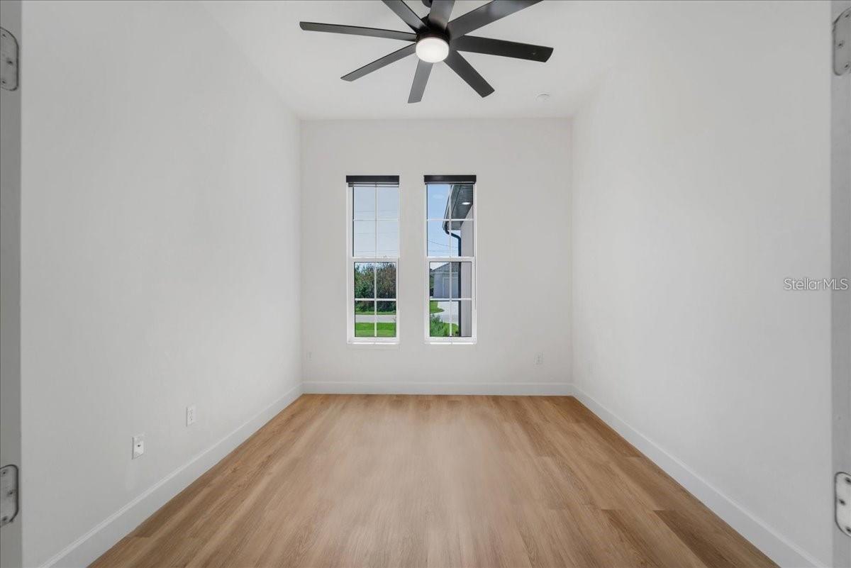 Image 25 of 70 For 15365 Taurus Circle