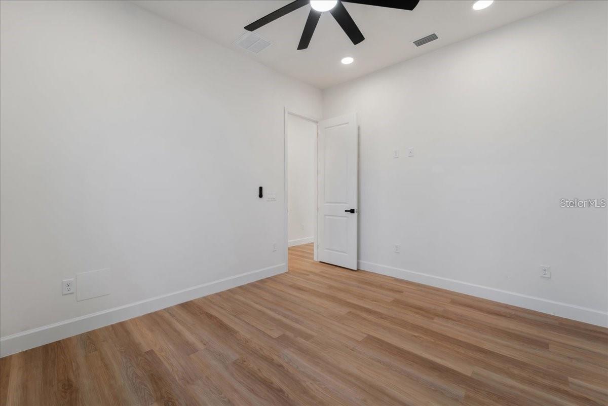 Image 54 of 70 For 15365 Taurus Circle