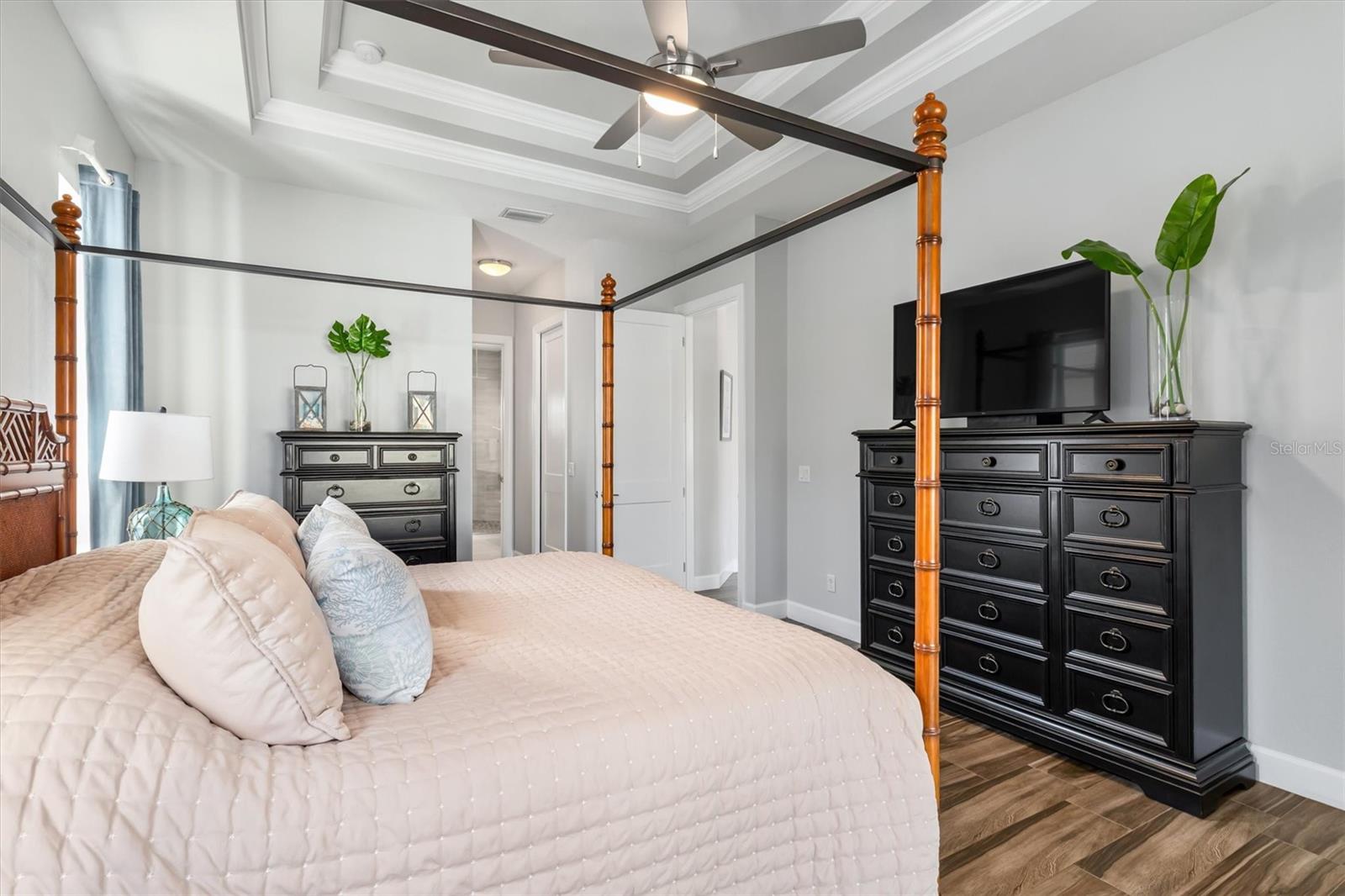 Image 21 of 67 For 8407 Dafoe Street